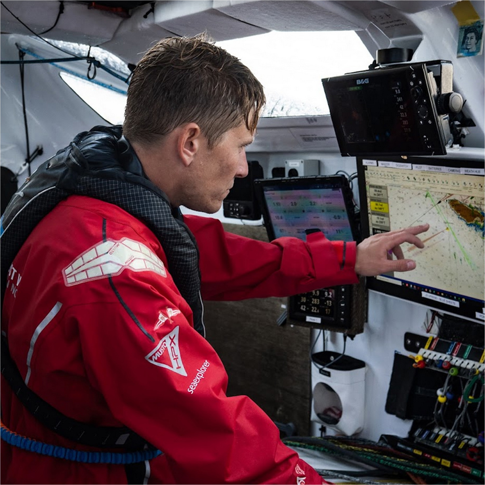 2026 Musto Heren BR2 Offshore Jas & Salopette Zeilpak - True Red